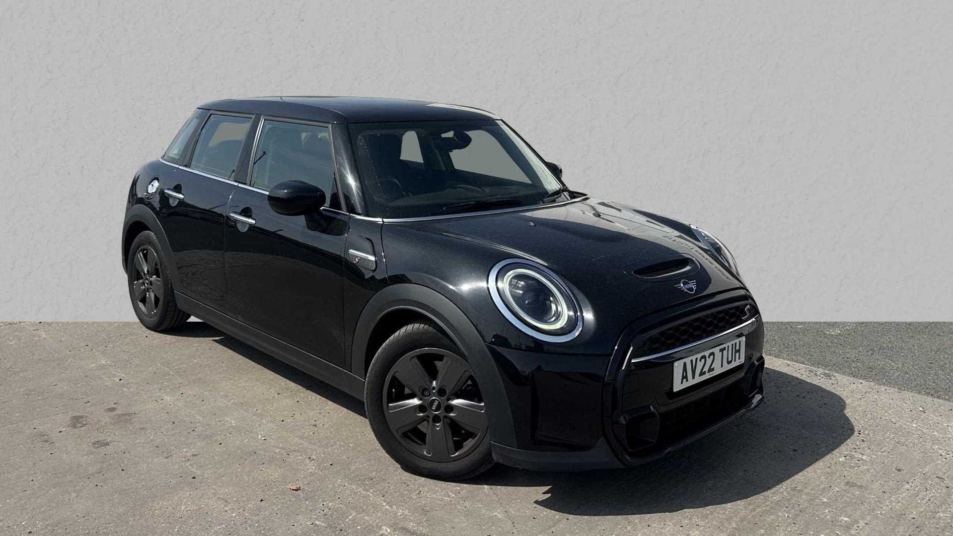 Main listing image - MINI Hatchback 5dr