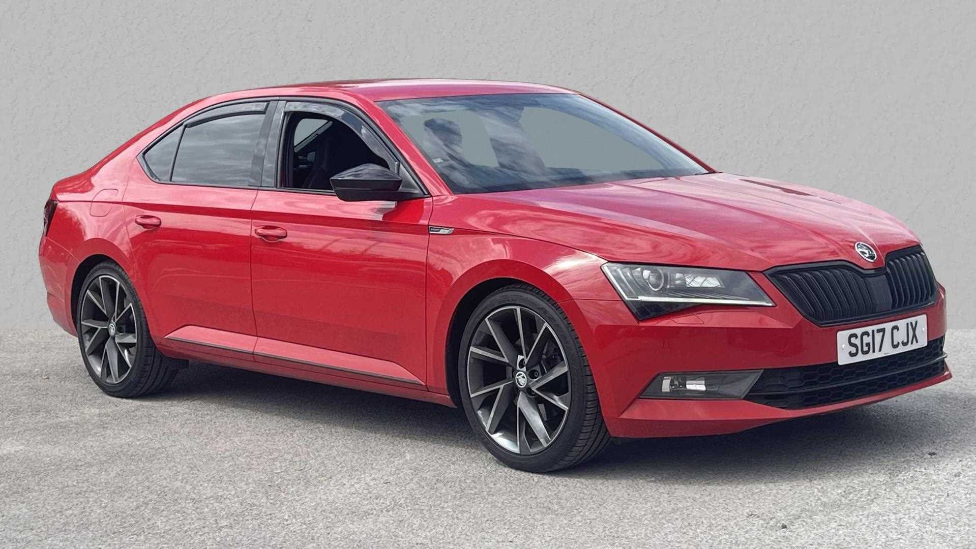 Main listing image - Skoda Superb