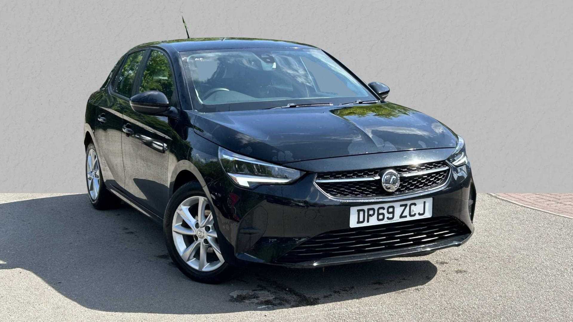 Main listing image - Vauxhall Corsa