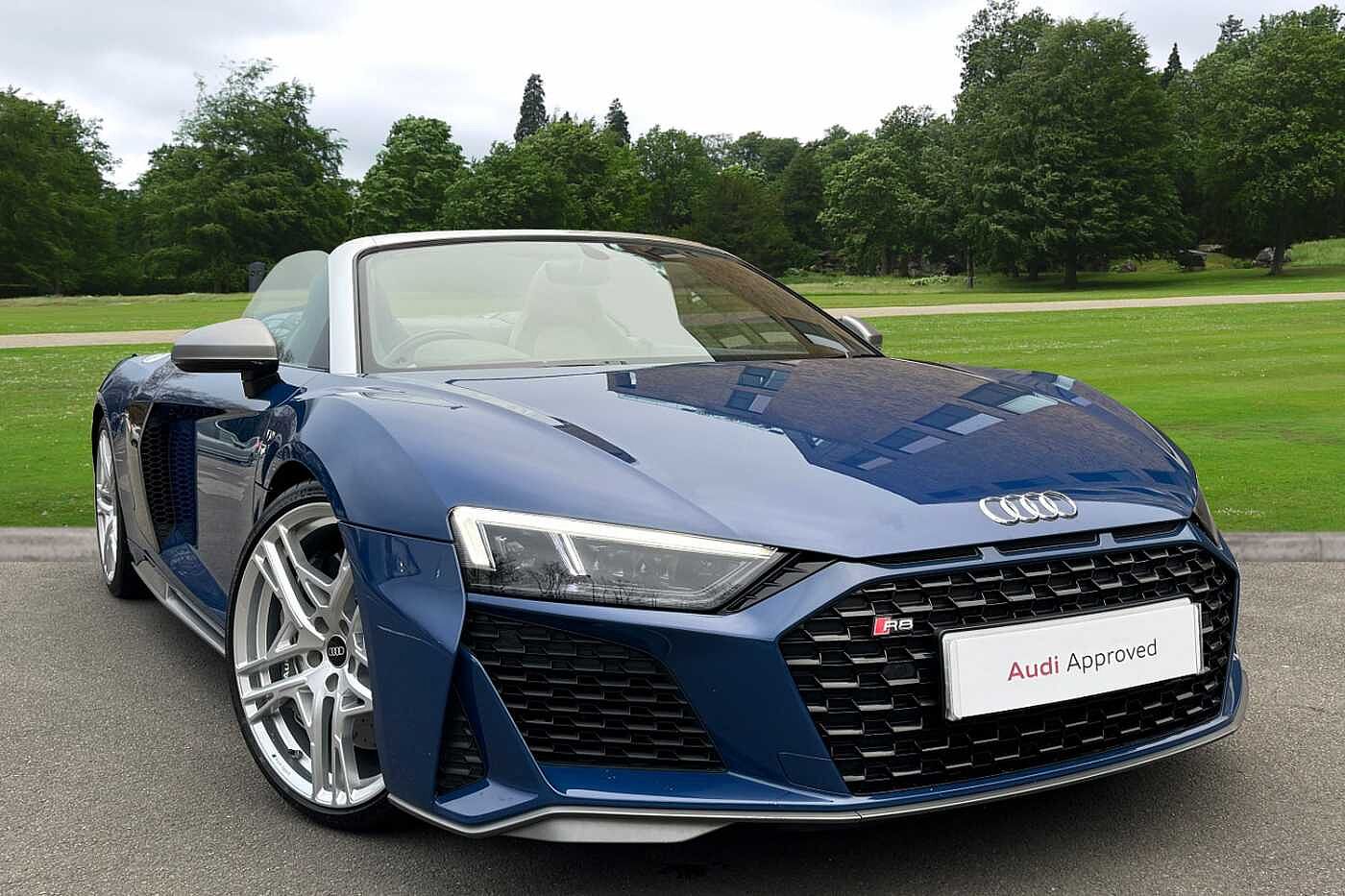 Main listing image - Audi R8 Spyder