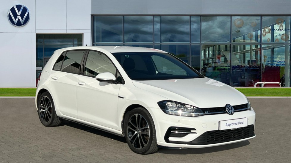 Main listing image - Volkswagen Golf