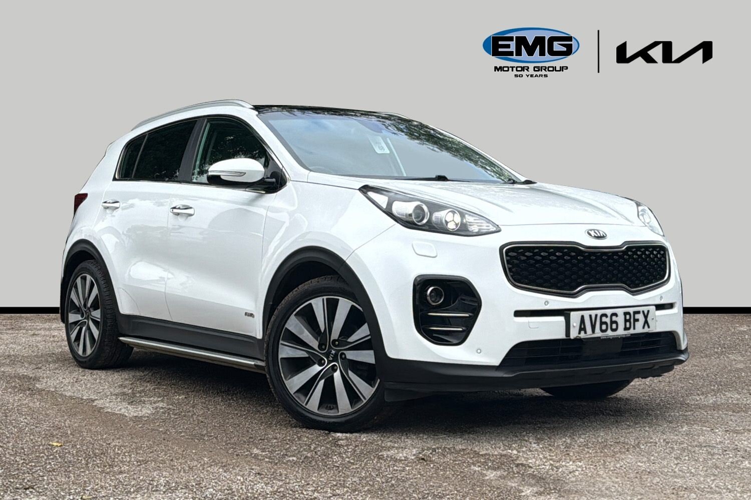 Main listing image - Kia Sportage