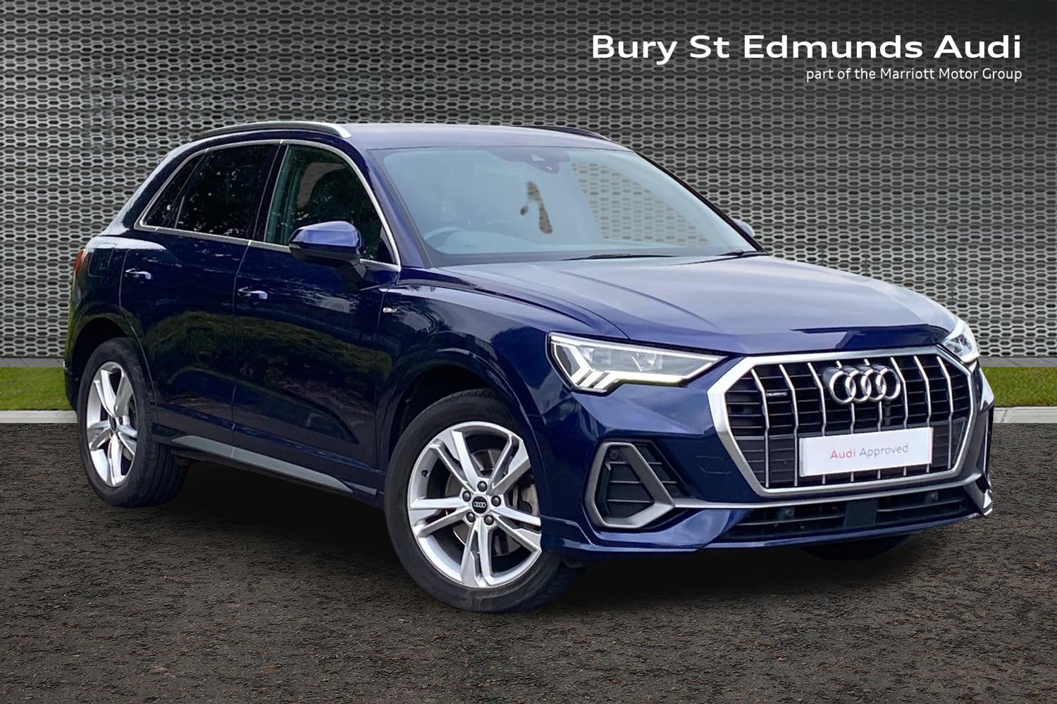 Main listing image - Audi Q3