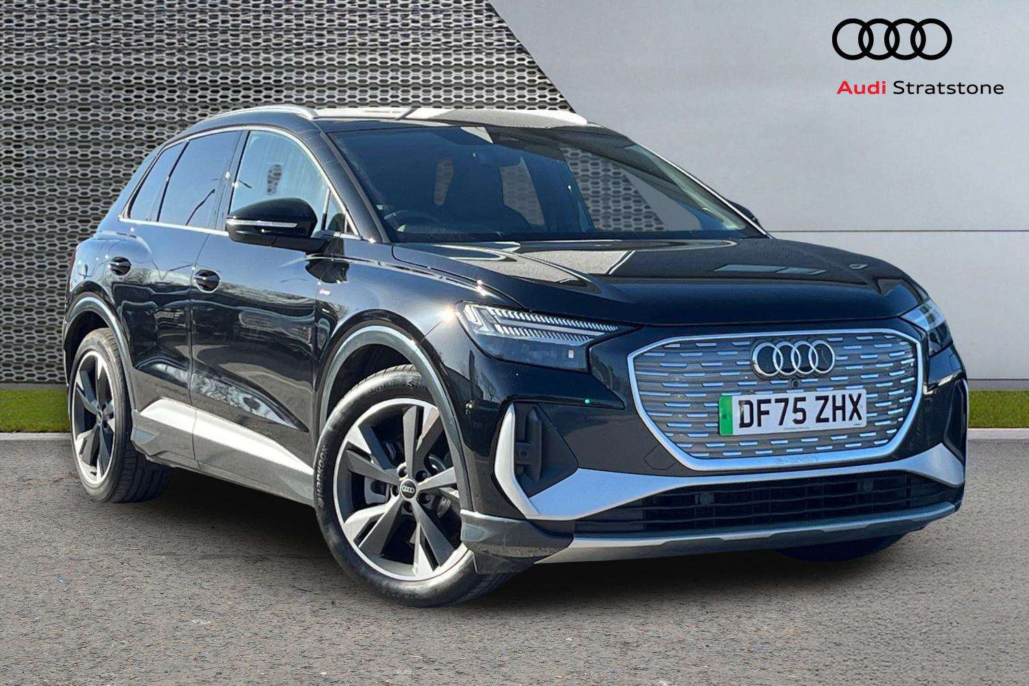 Main listing image - Audi Q4