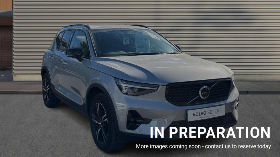 Main listing image - Volvo XC40