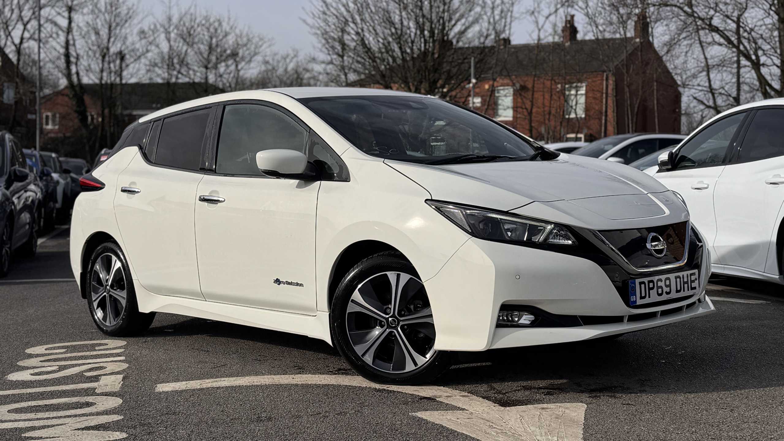 Main listing image - Nissan Leaf