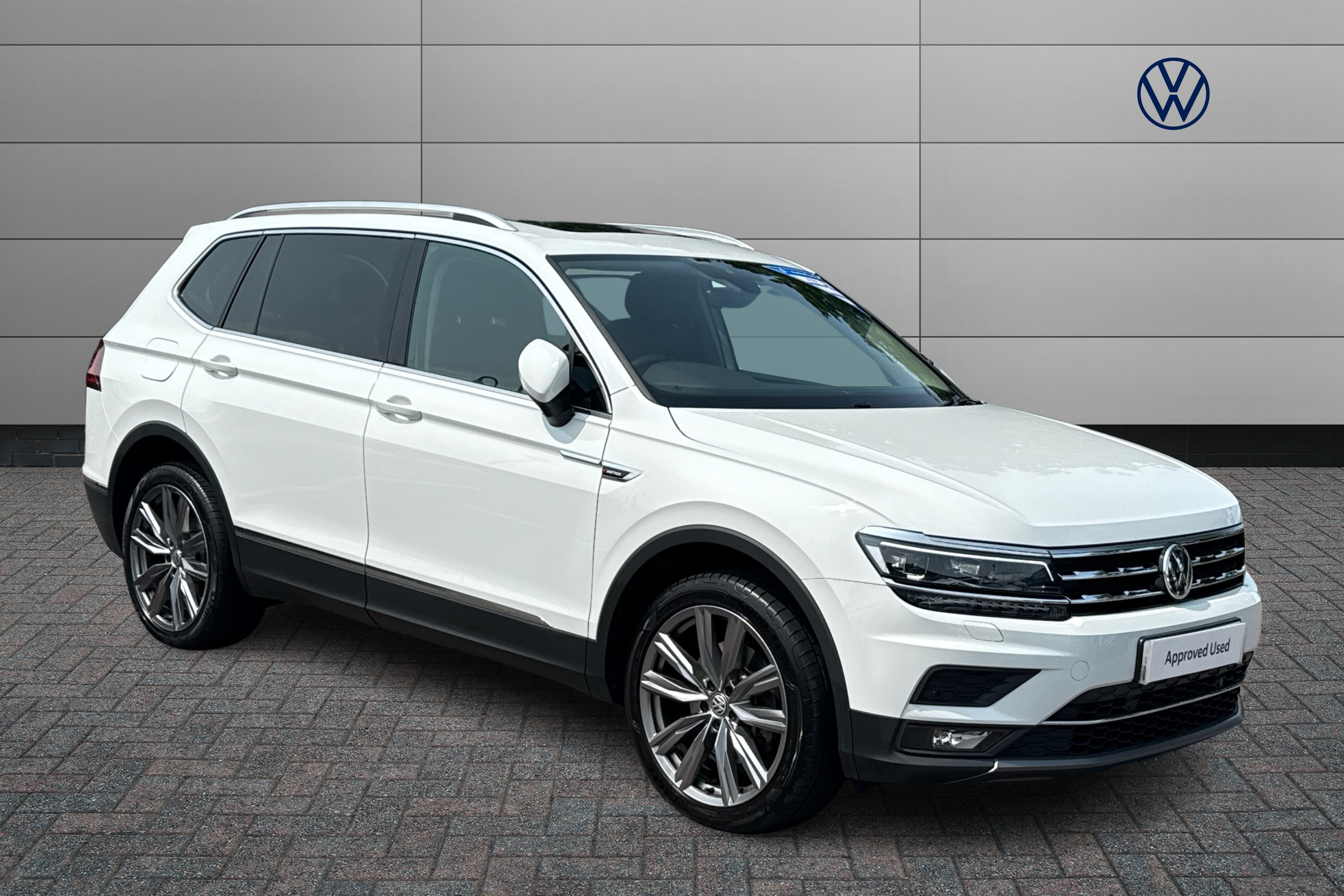Main listing image - Volkswagen Tiguan Allspace