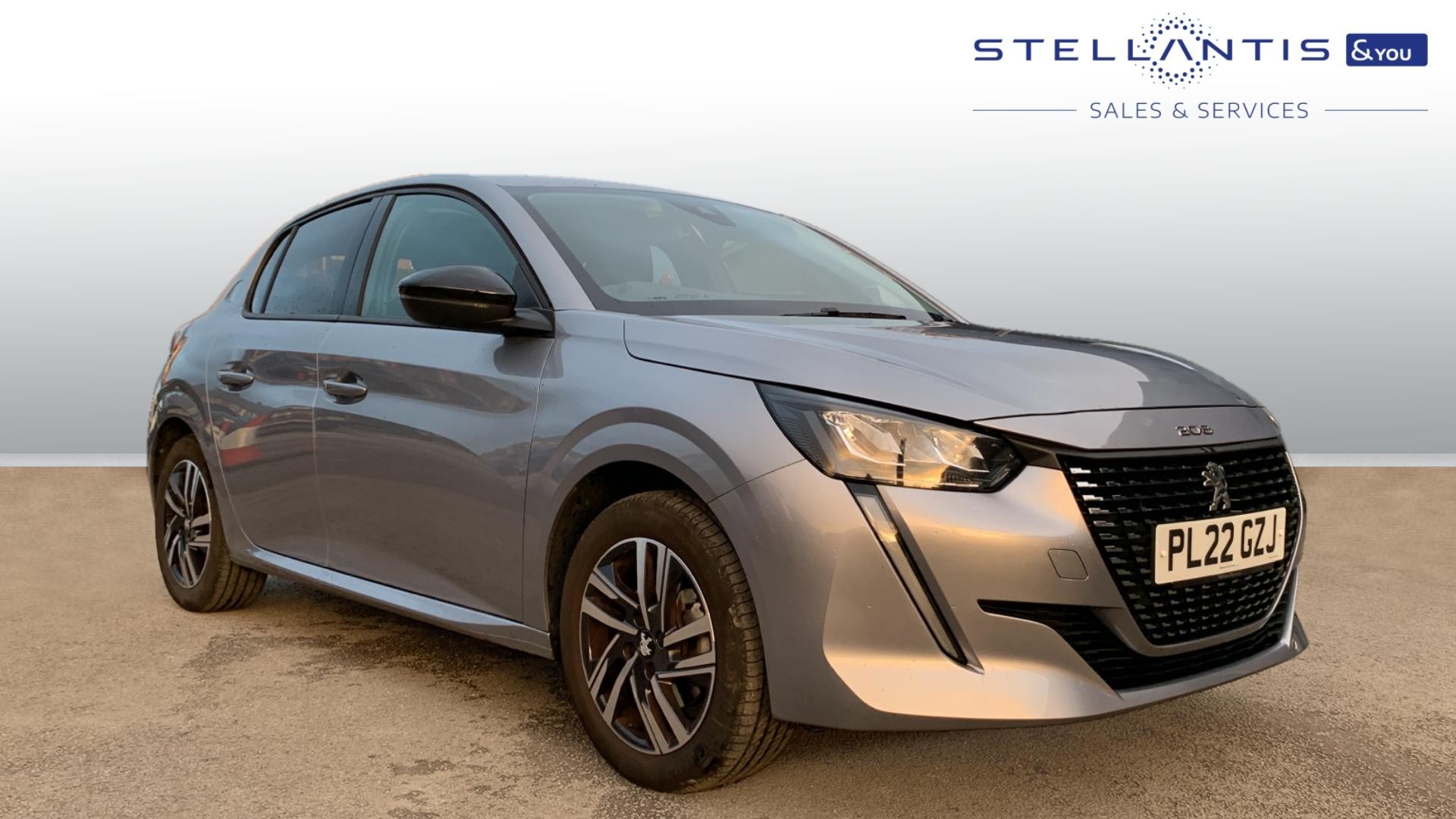 Main listing image - Peugeot 208