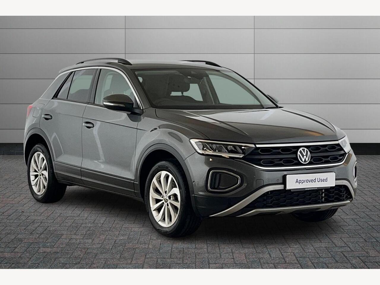 Main listing image - Volkswagen T-Roc