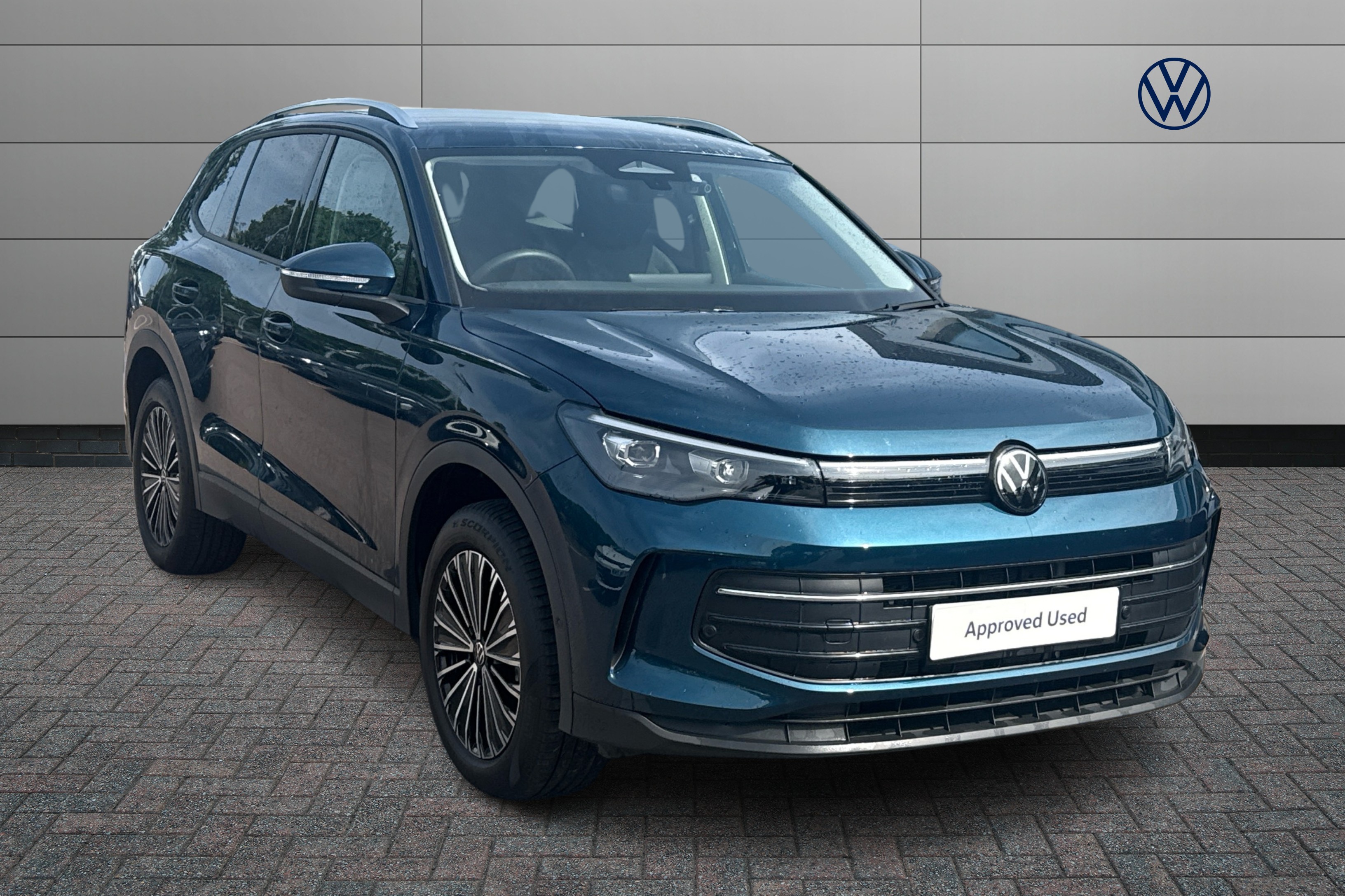 Main listing image - Volkswagen Tiguan