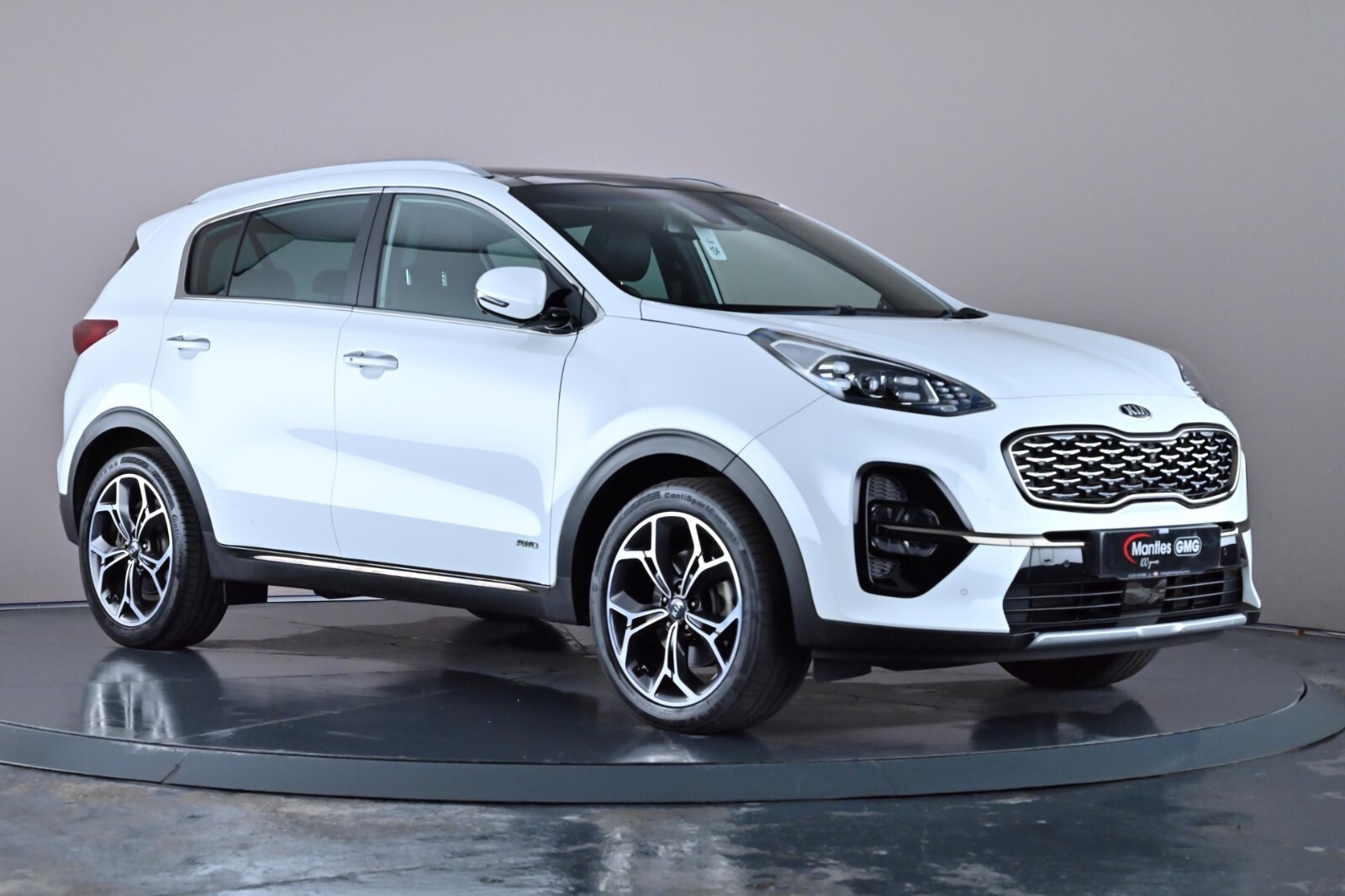 Main listing image - Kia Sportage