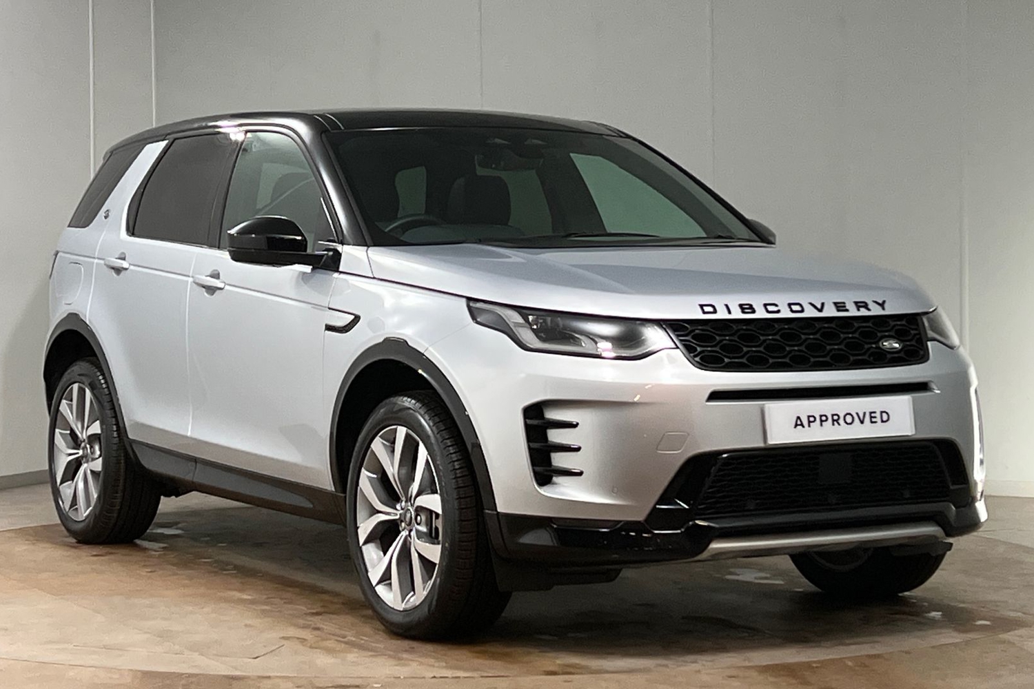 Main listing image - Land Rover Discovery Sport