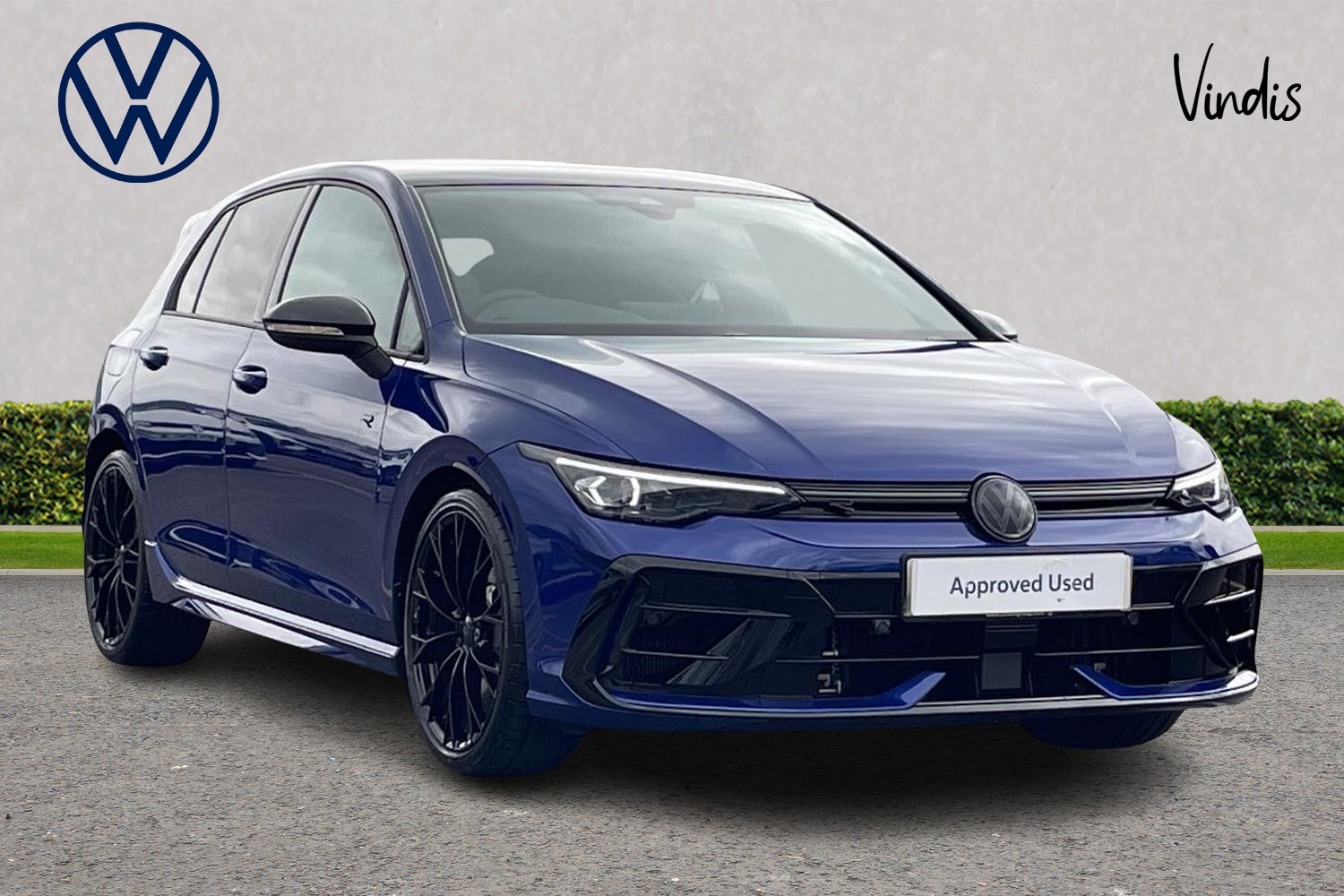 Main listing image - Volkswagen Golf R
