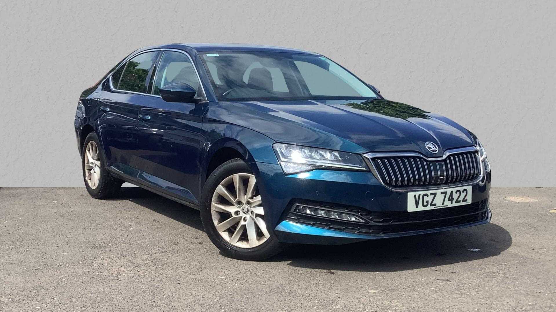 Main listing image - Skoda Superb