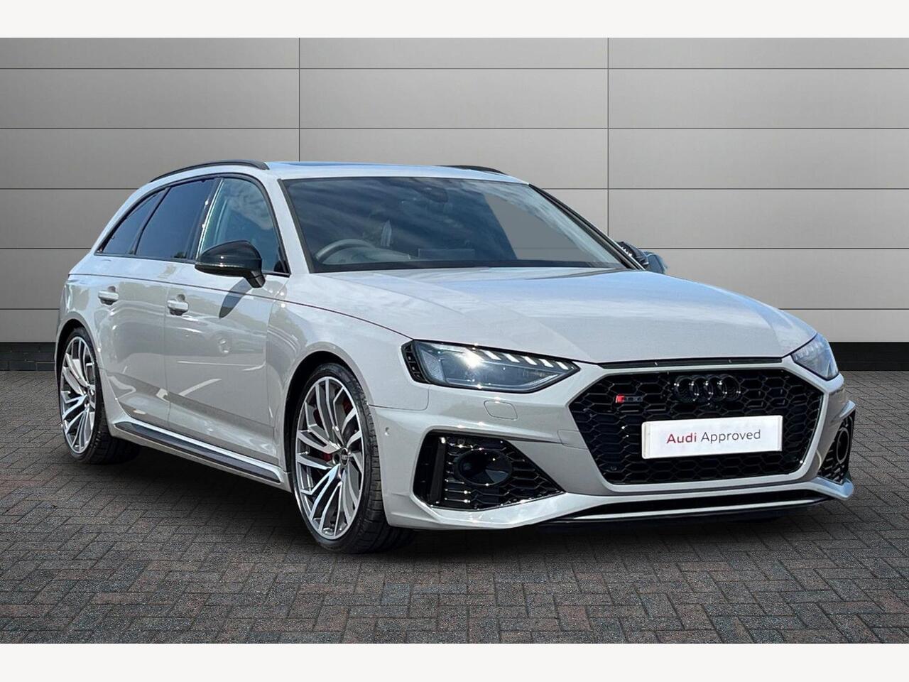 Main listing image - Audi RS4