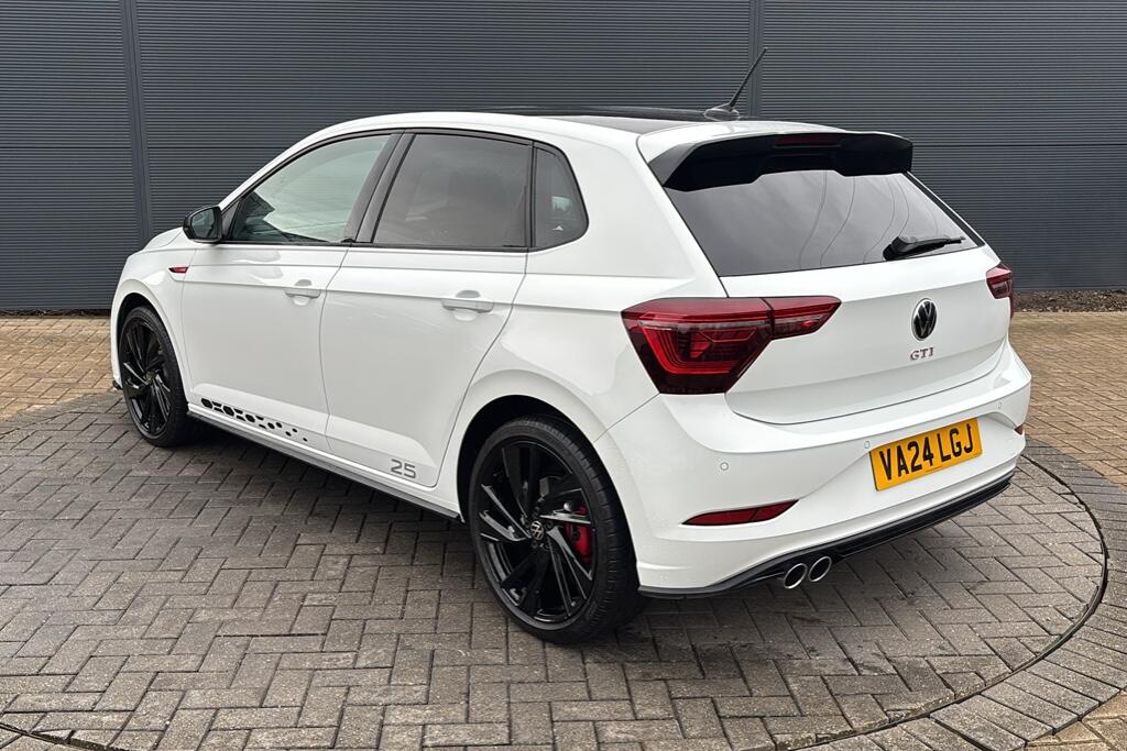 Main listing image - Volkswagen Polo