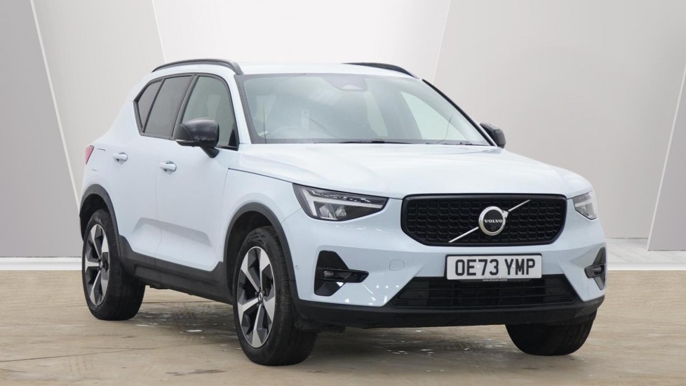 Main listing image - Volvo XC40