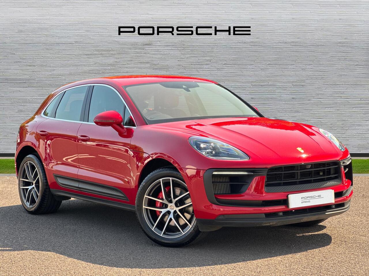 Main listing image - Porsche Macan