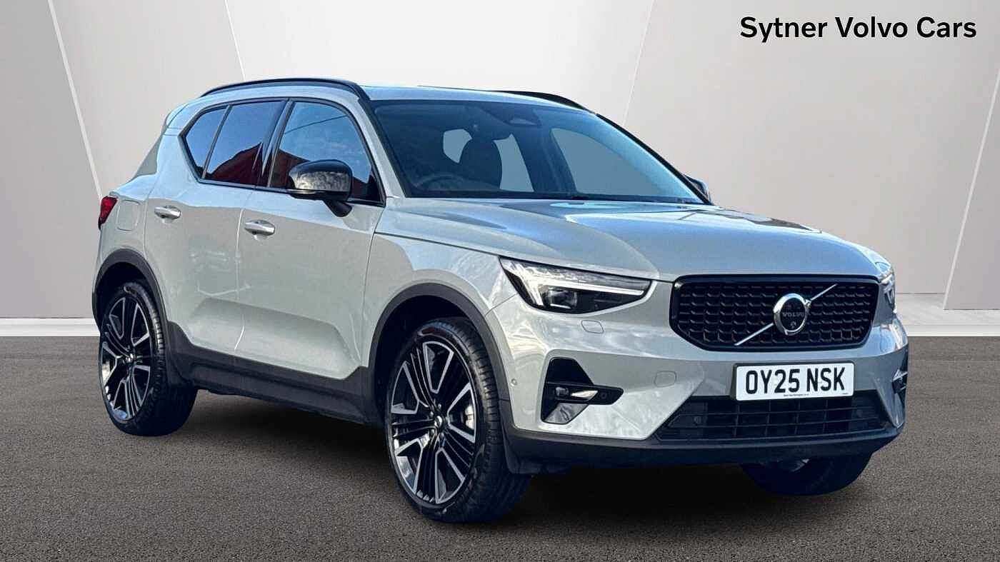 Main listing image - Volvo XC40