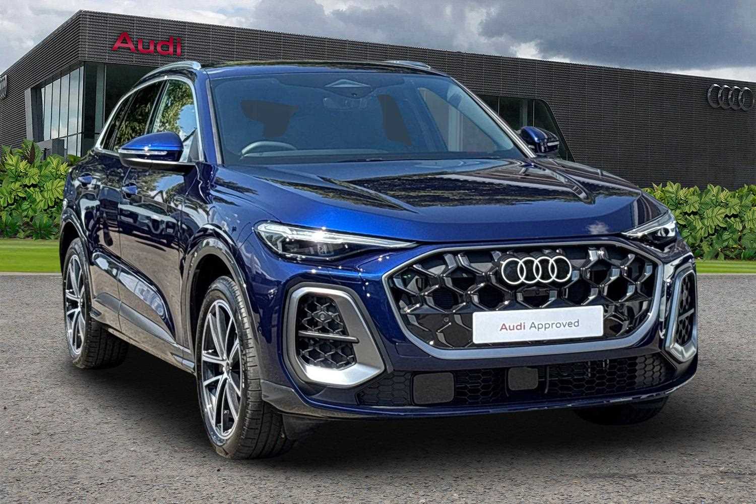 Main listing image - Audi Q5