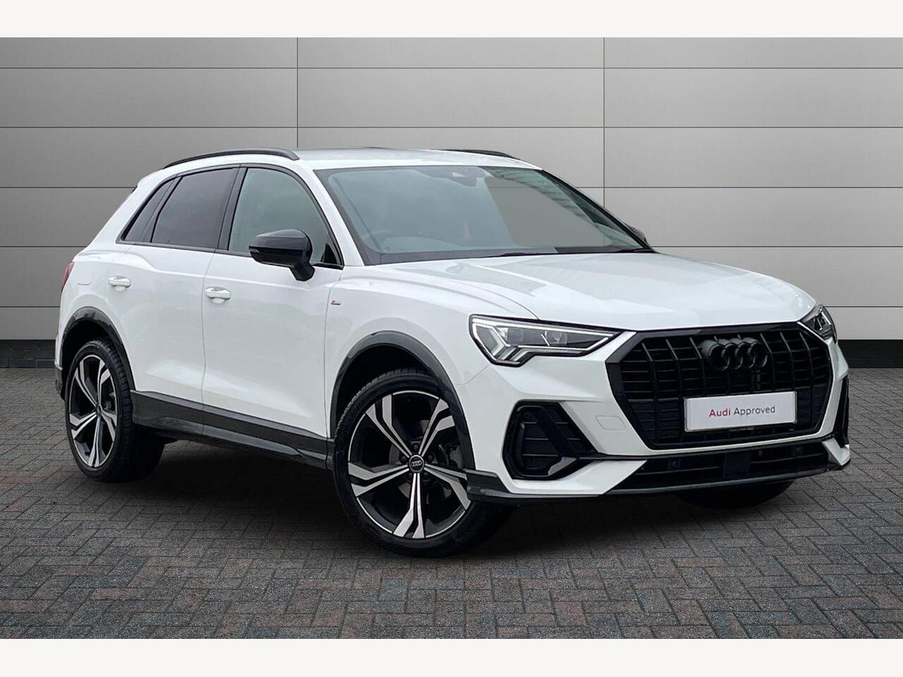 Main listing image - Audi Q3