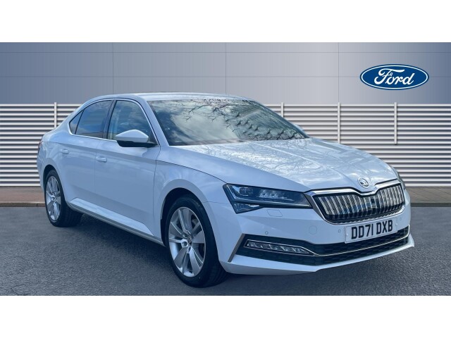 Main listing image - Skoda Superb