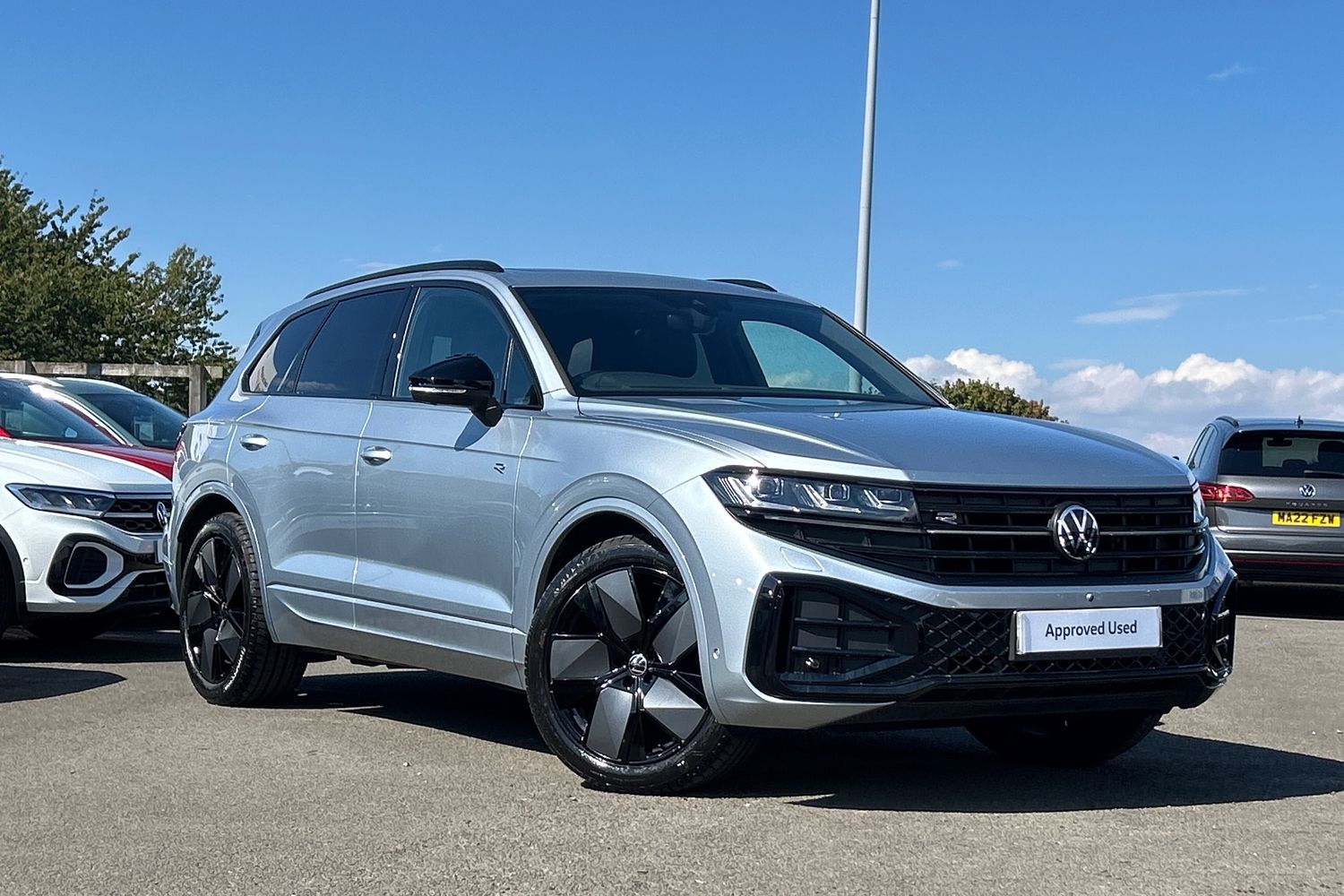 Main listing image - Volkswagen Touareg