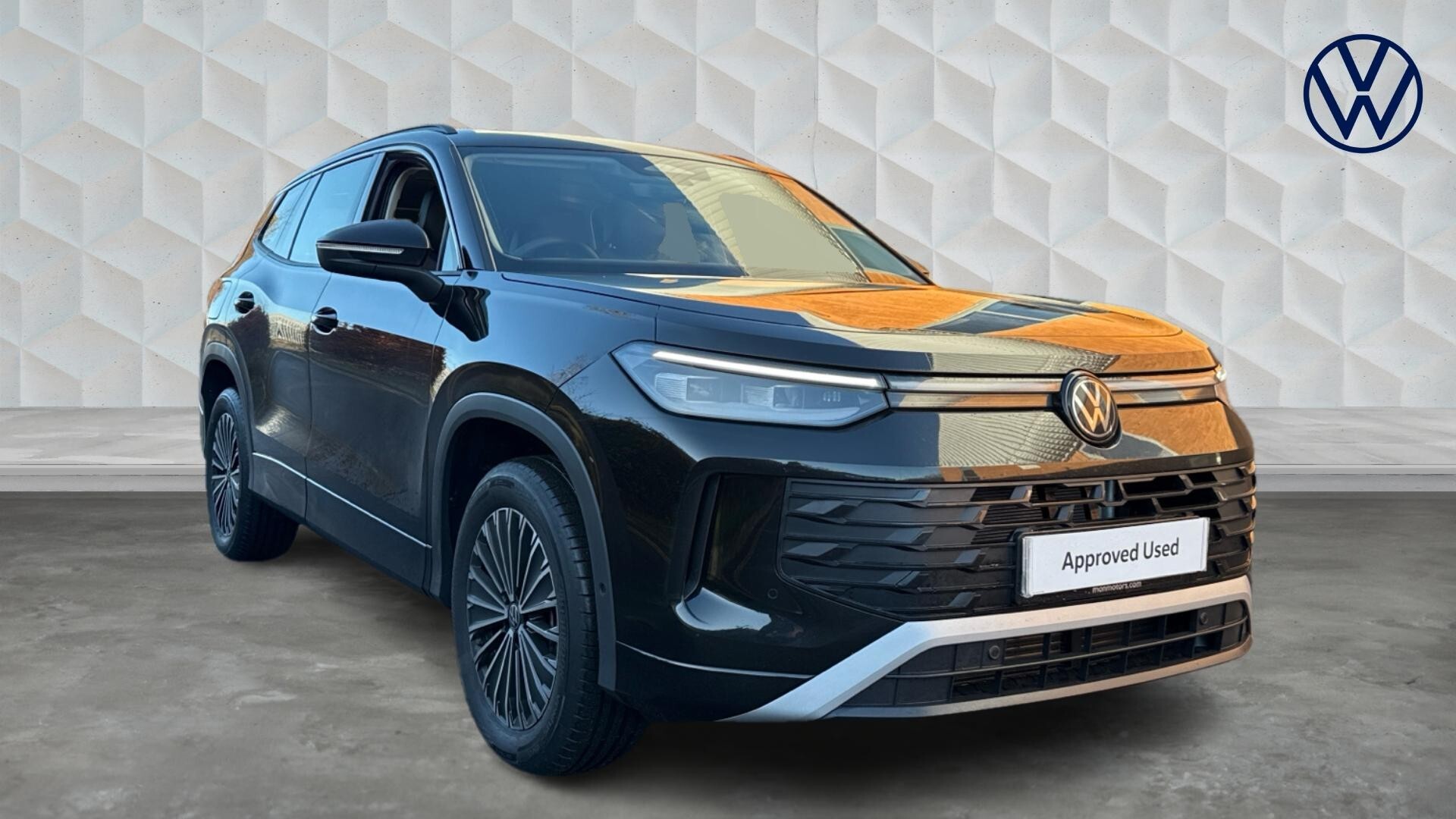 Main listing image - Volkswagen Tayron