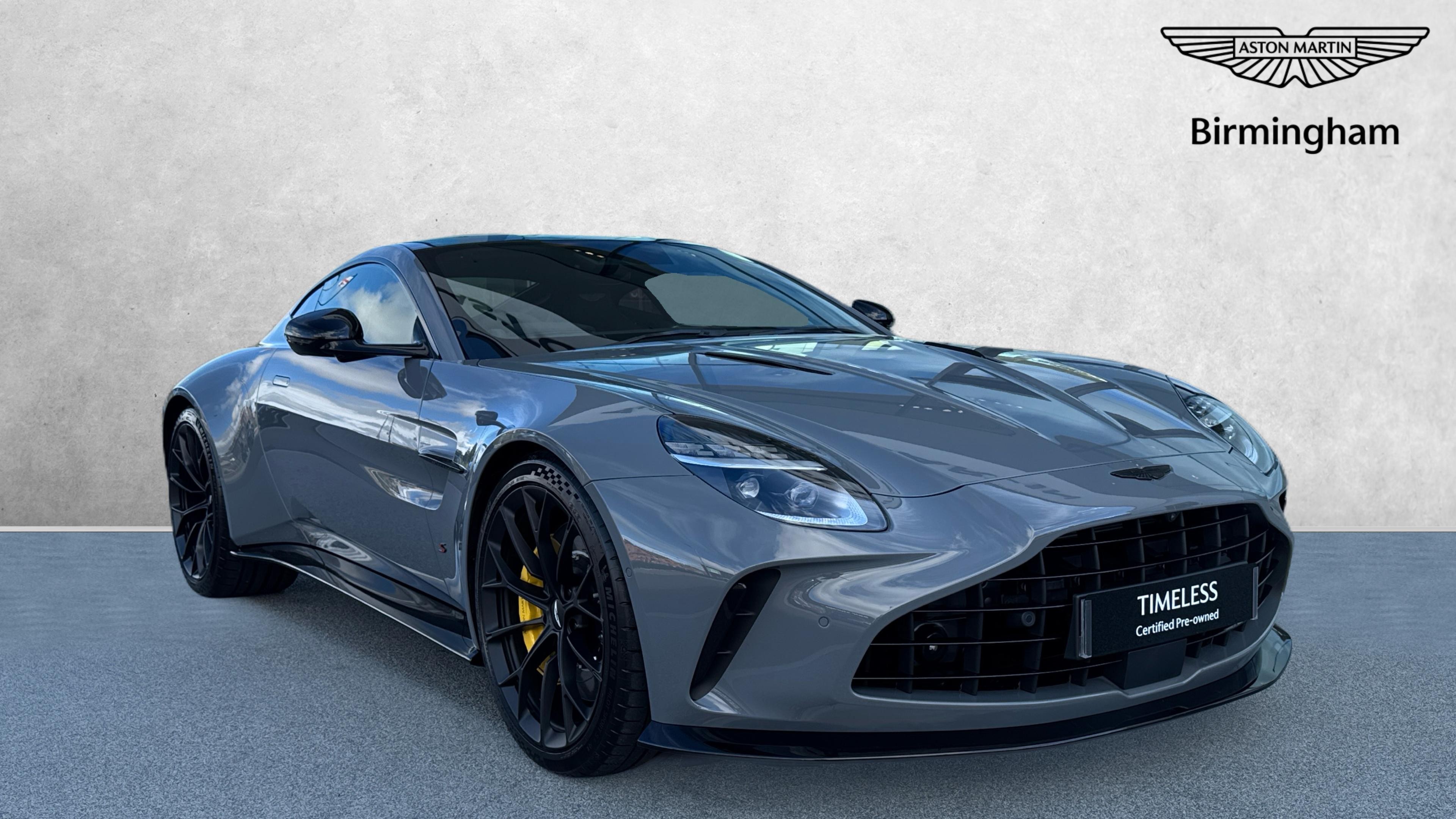 Main listing image - Aston Martin Vantage