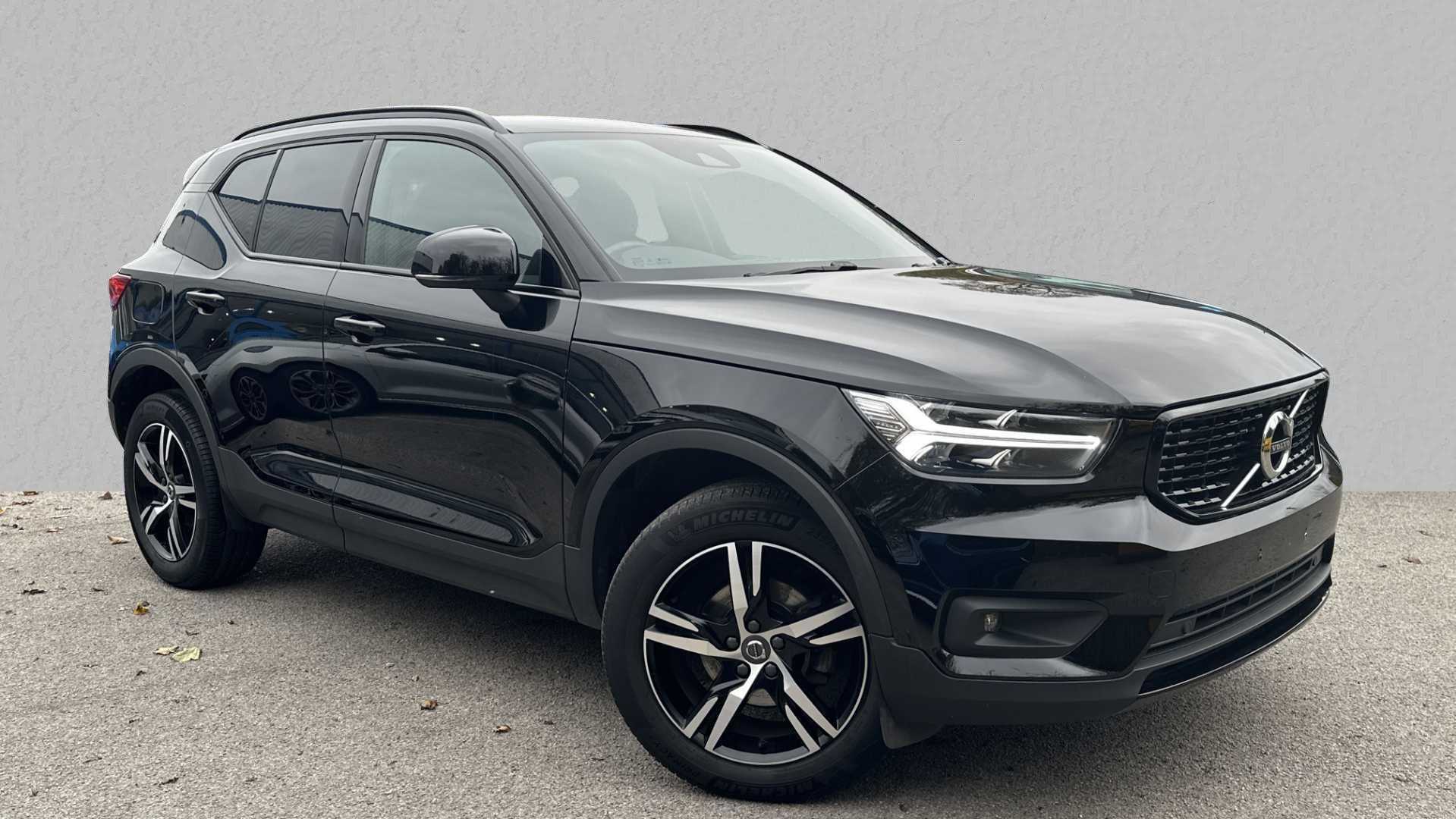 Main listing image - Volvo XC40