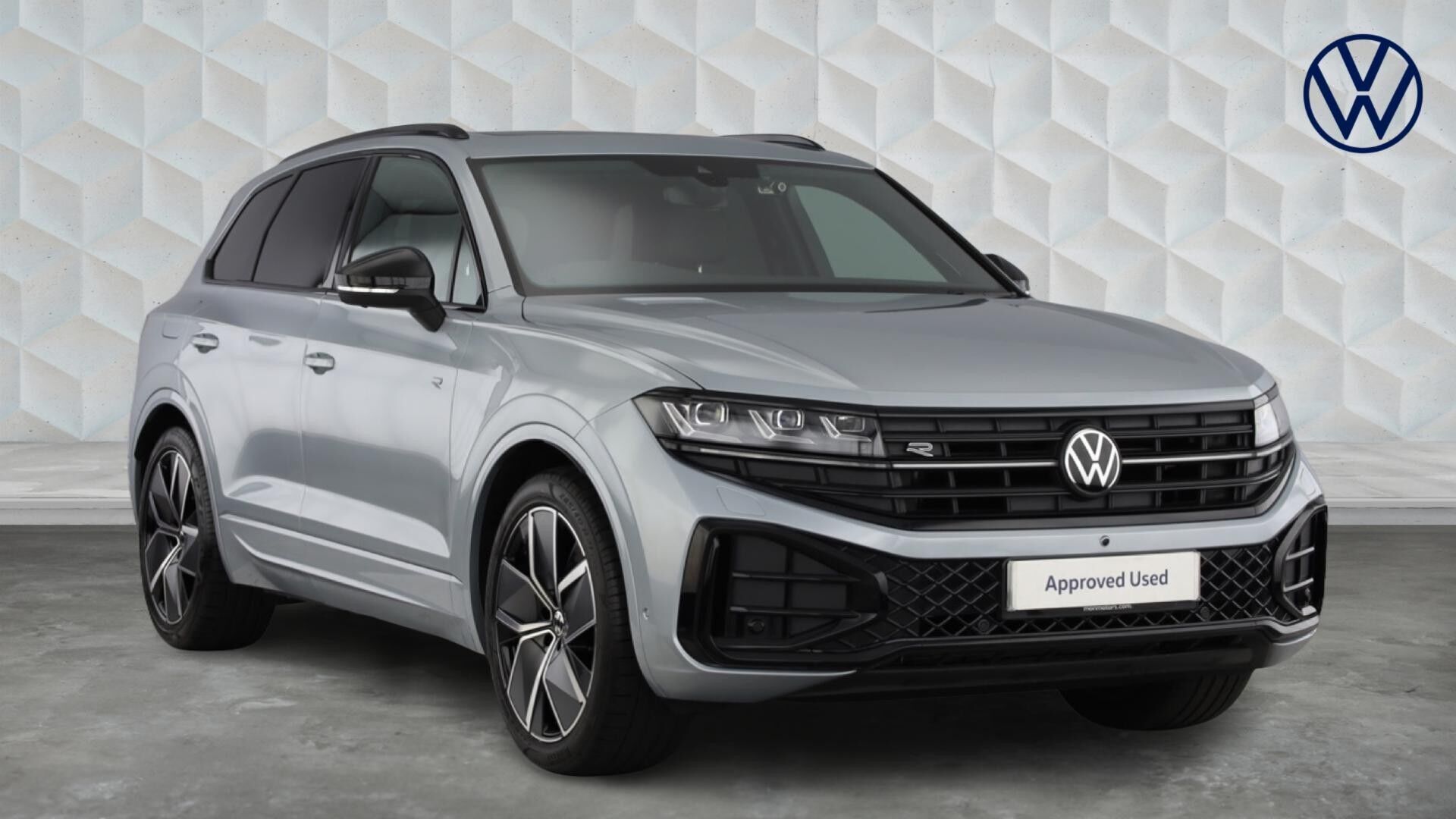 Main listing image - Volkswagen Touareg