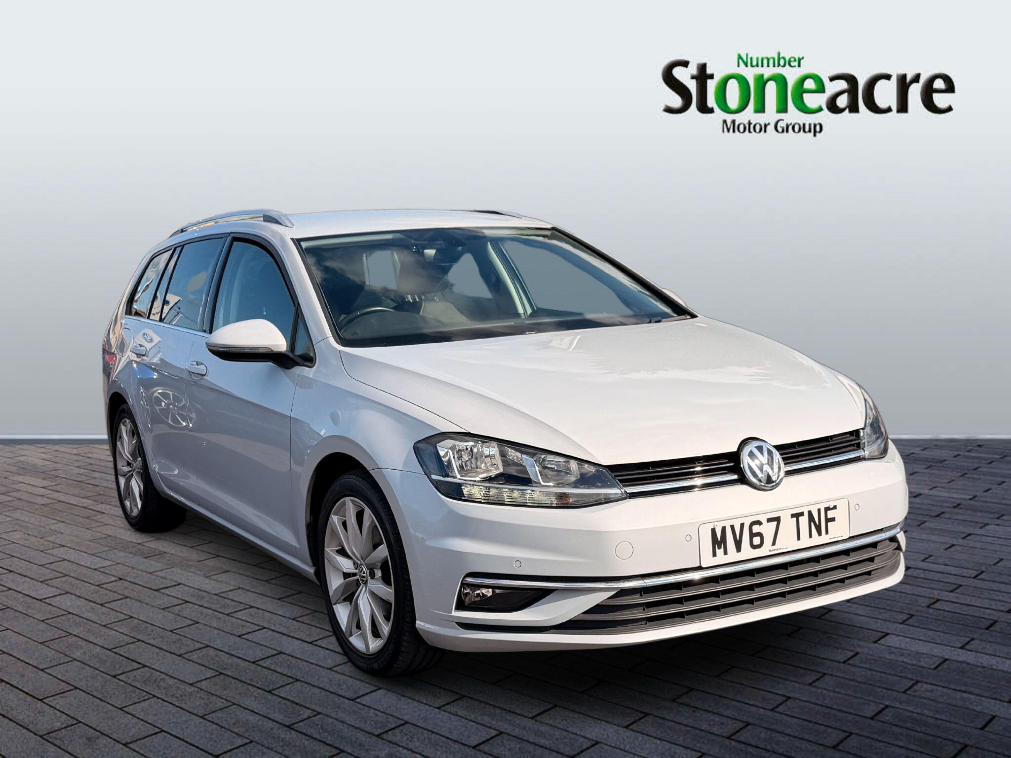 Main listing image - Volkswagen Golf Estate
