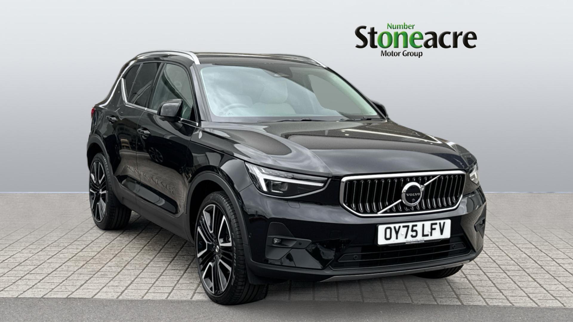Main listing image - Volvo XC40