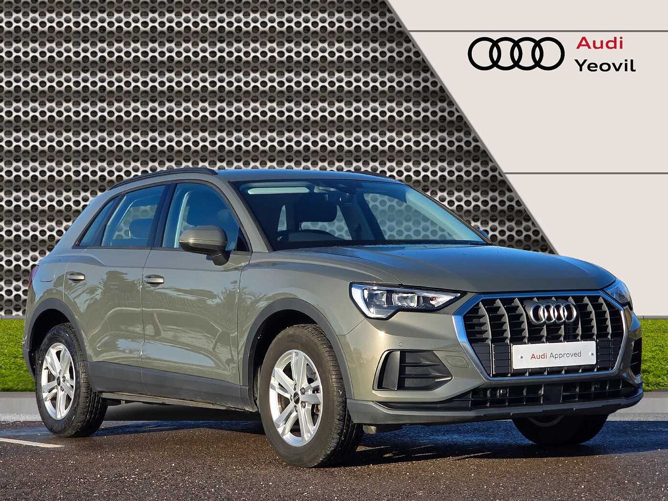Main listing image - Audi Q3