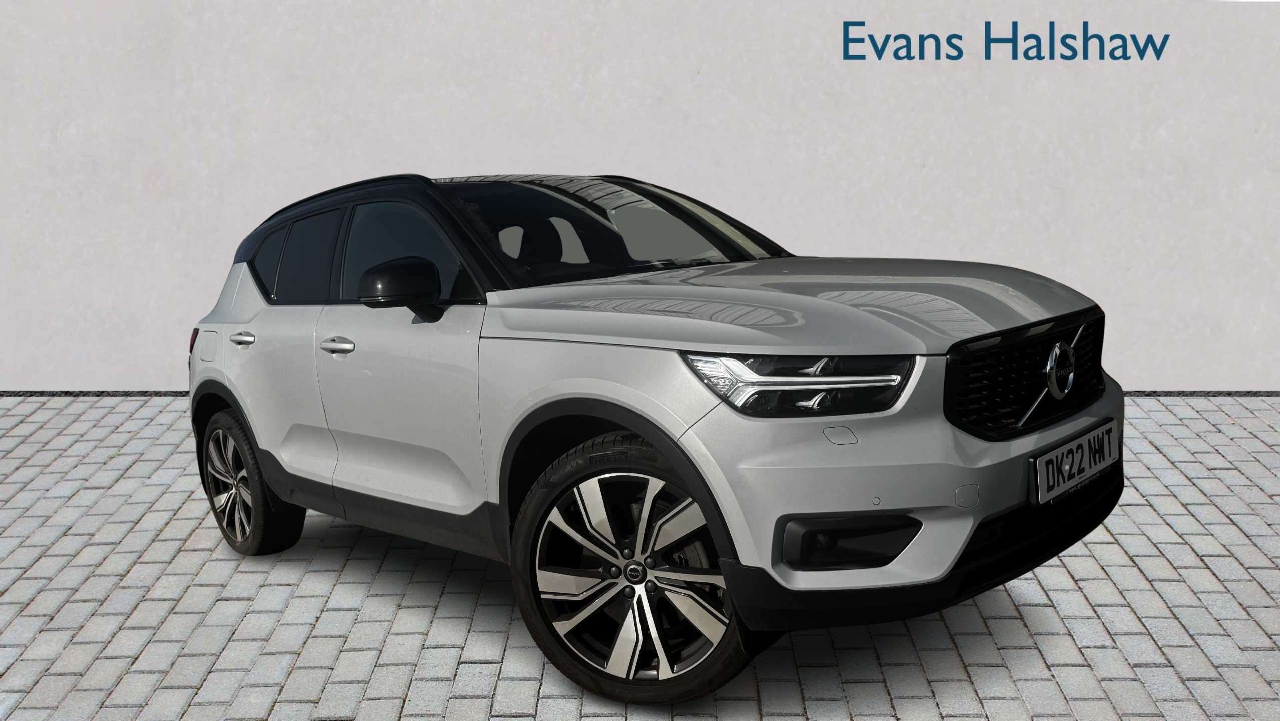 Main listing image - Volvo XC40 Recharge