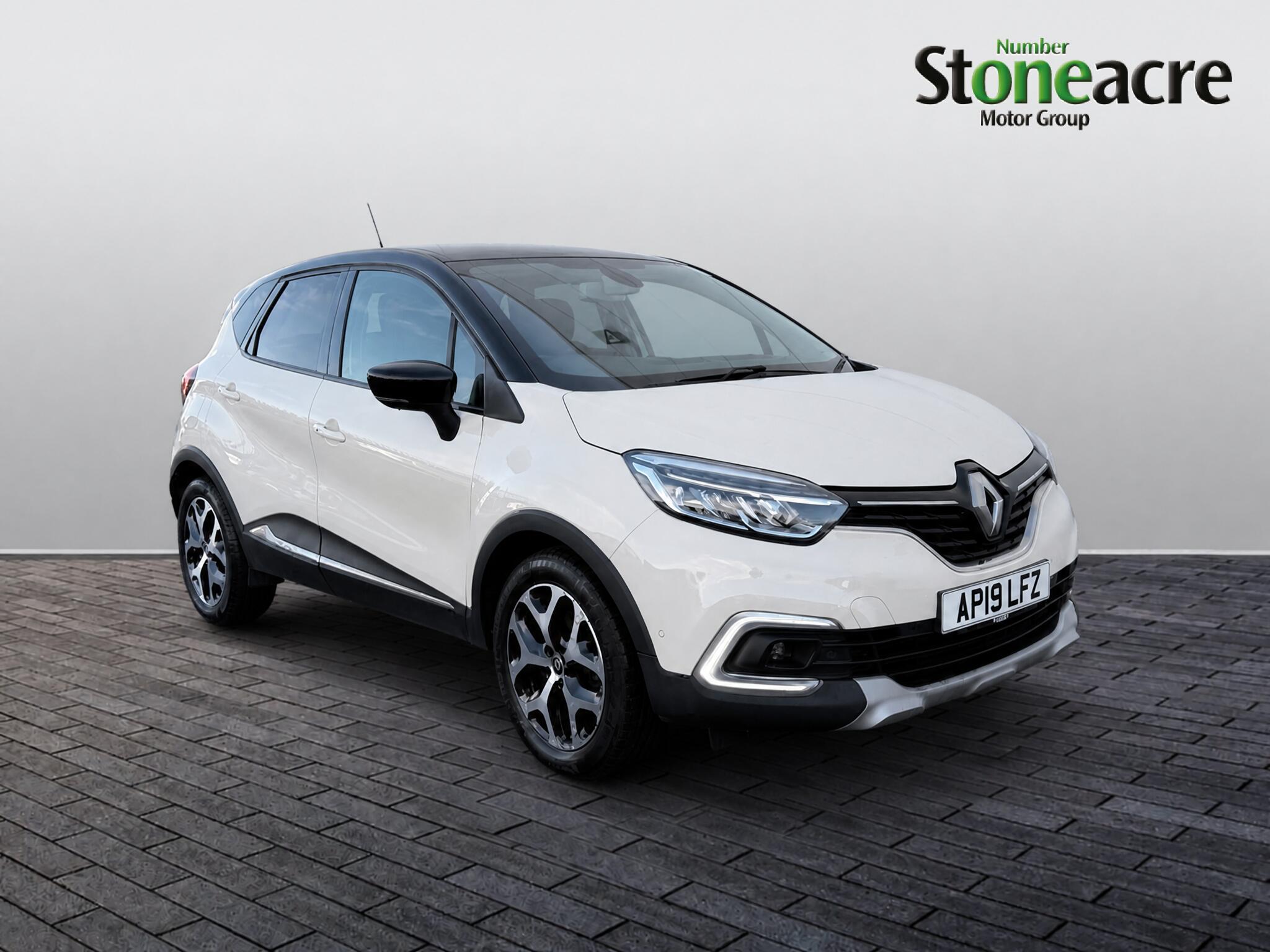 Main listing image - Renault Captur