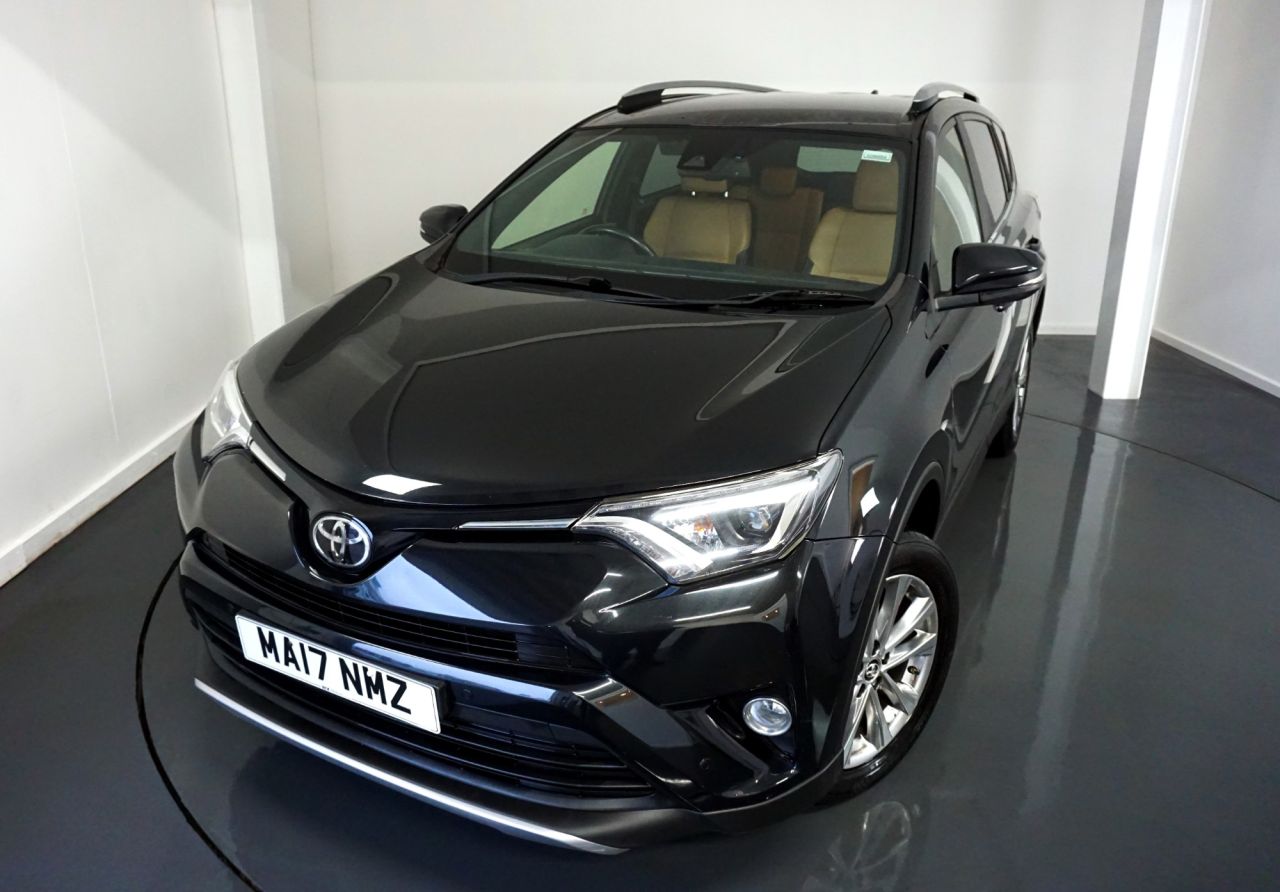 Main listing image - Toyota RAV4