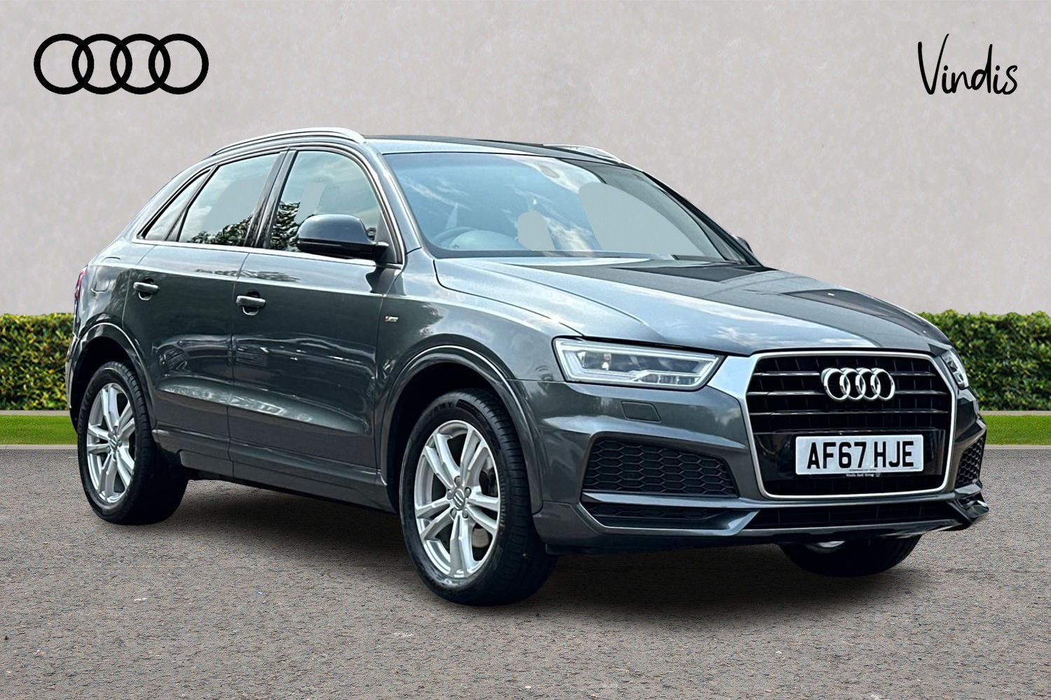 Main listing image - Audi Q3