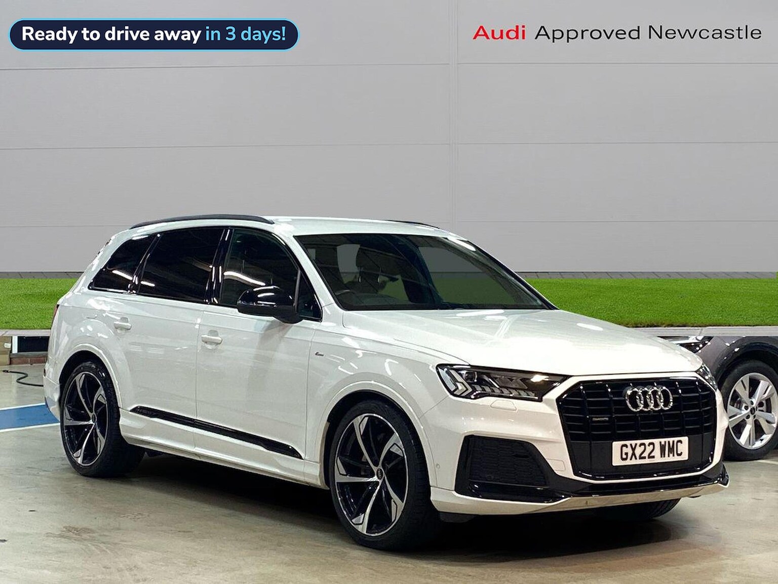 Main listing image - Audi Q7