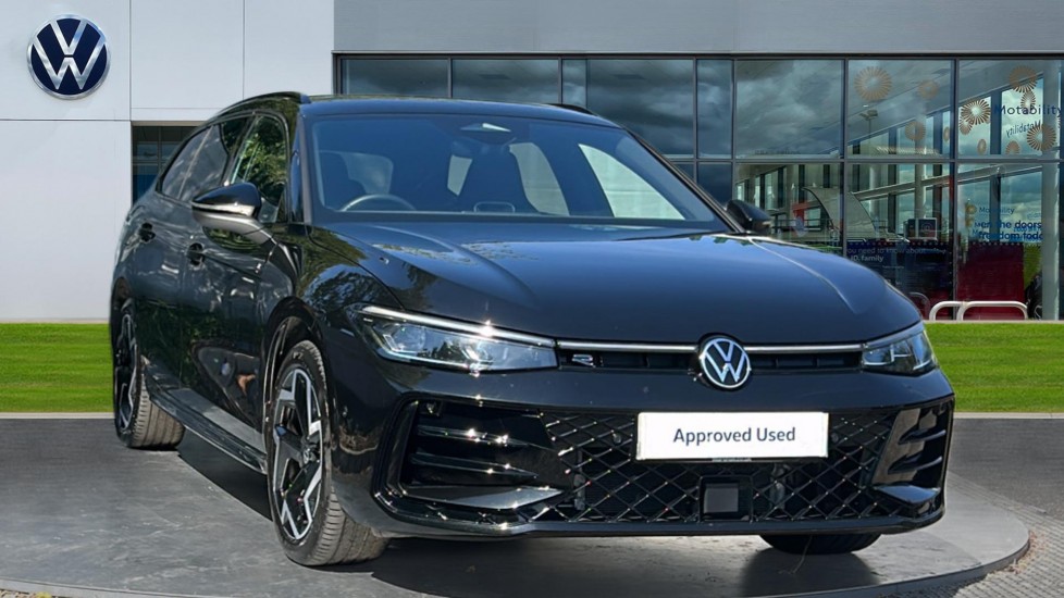 Main listing image - Volkswagen Passat