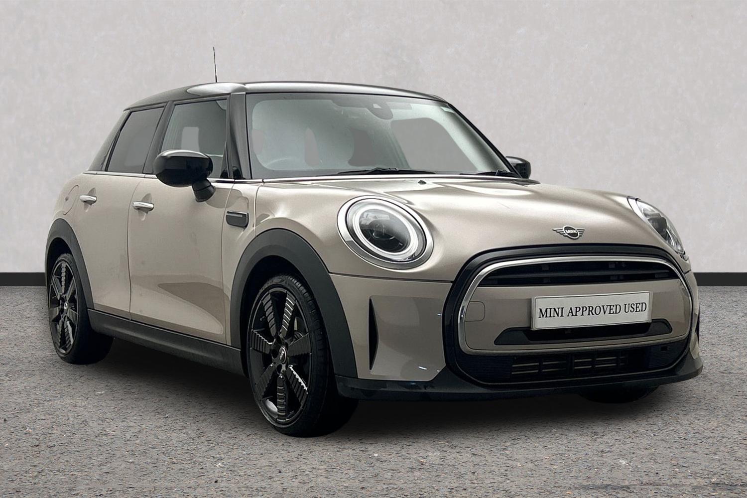 Main listing image - MINI Hatchback