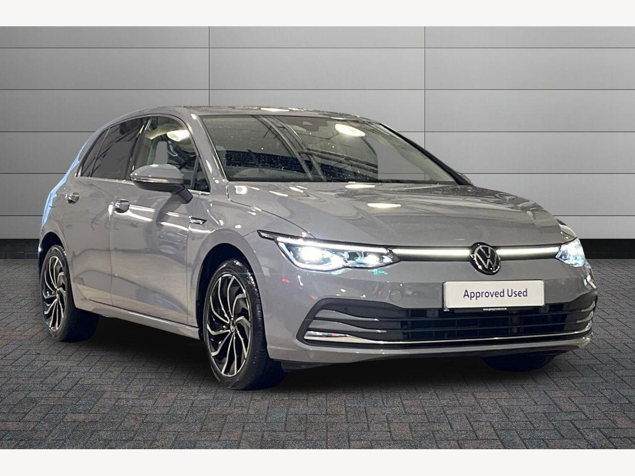 Main listing image - Volkswagen Golf