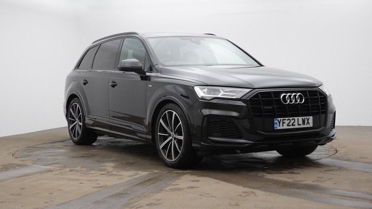 Main listing image - Audi Q7