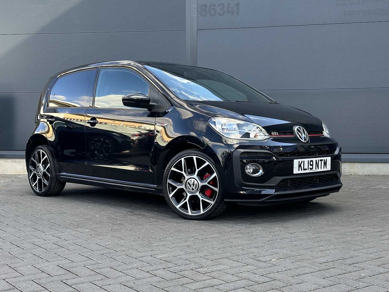 Main listing image - Volkswagen Up GTI