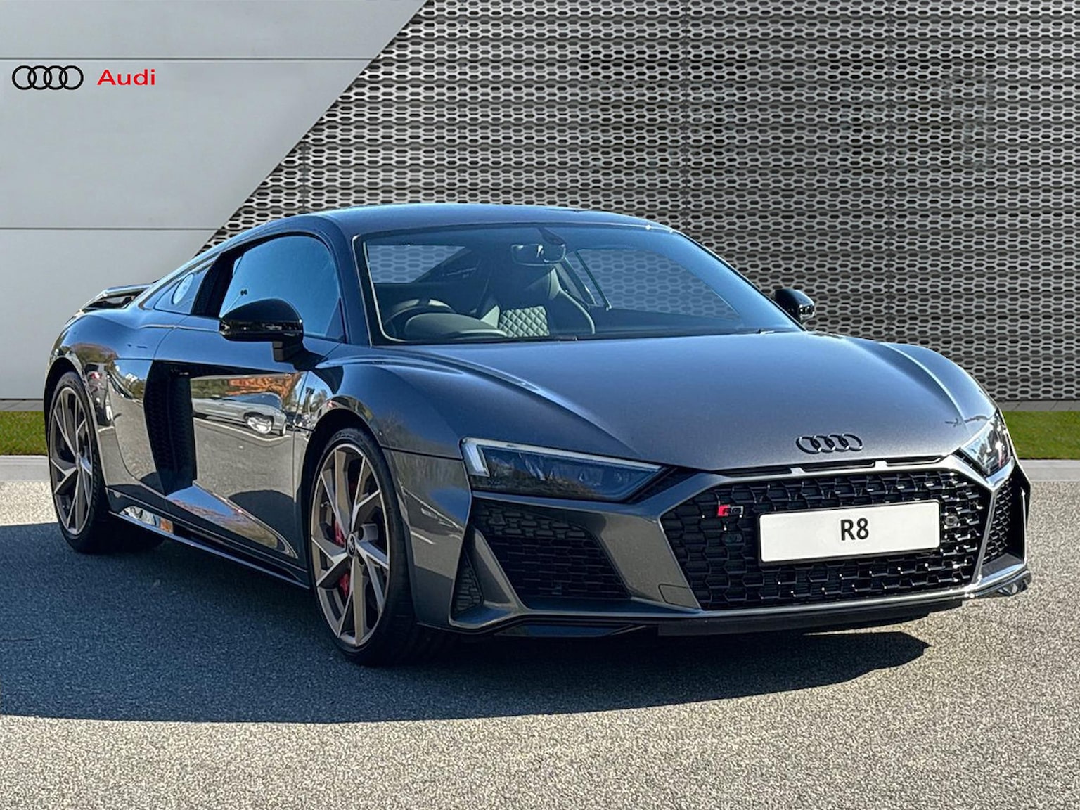 Main listing image - Audi R8