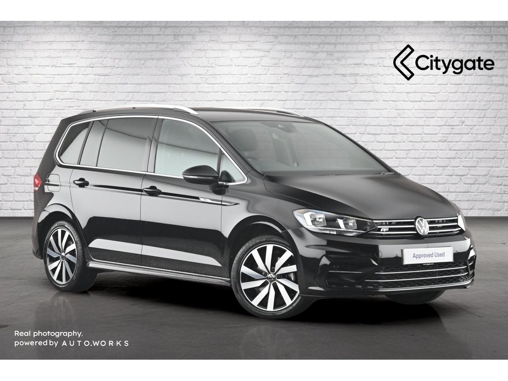Main listing image - Volkswagen Touran