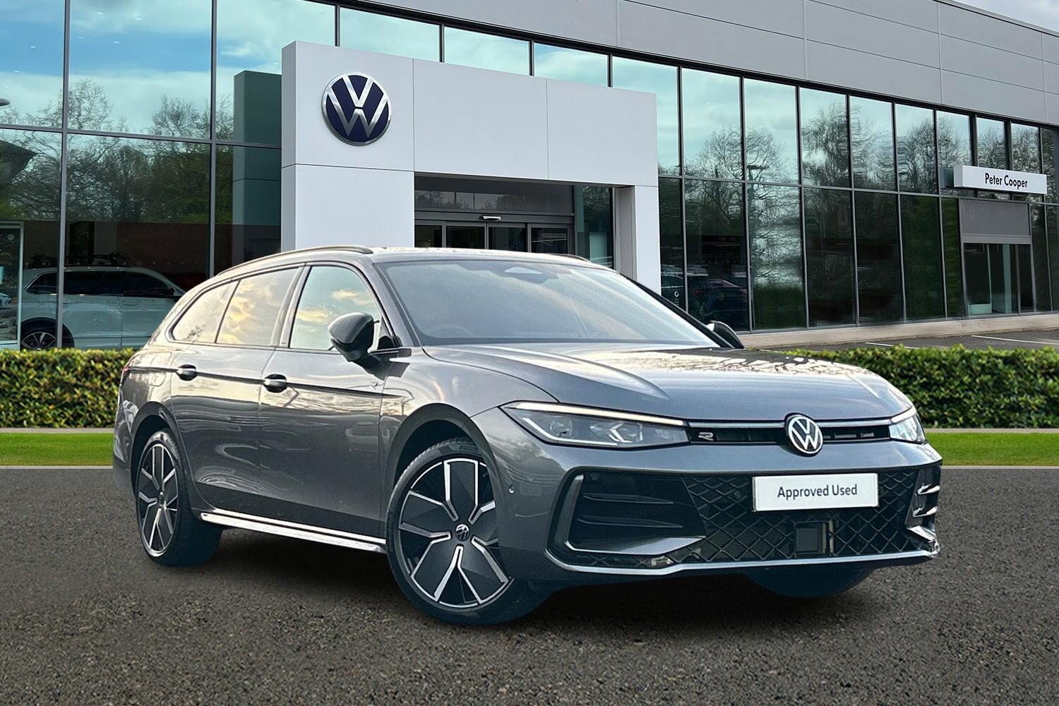 Main listing image - Volkswagen Passat Estate