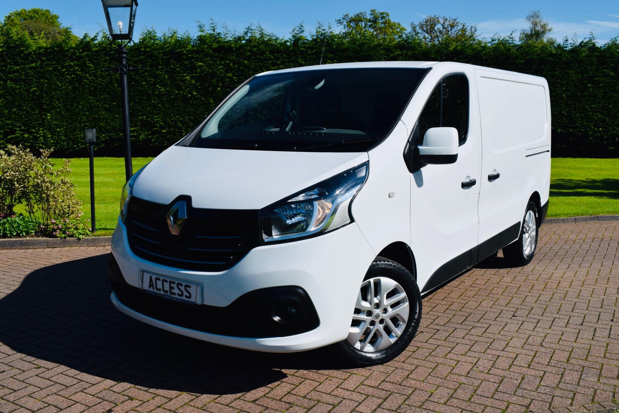 Main listing image - Renault Trafic