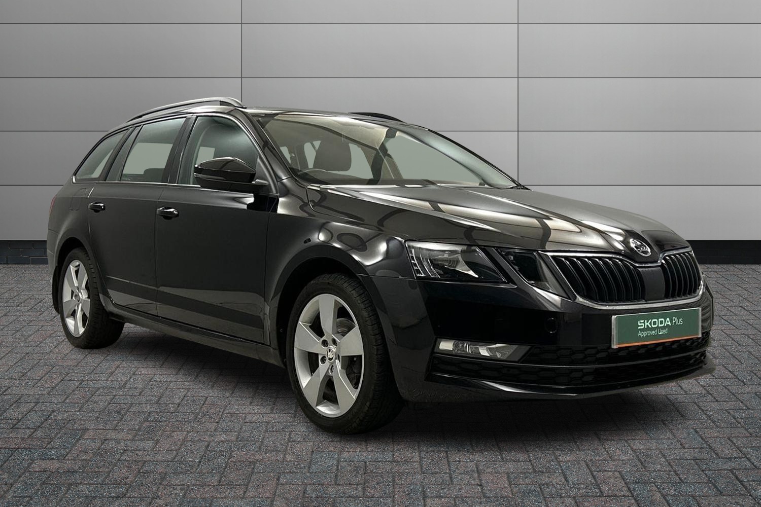 Main listing image - Skoda Octavia Estate