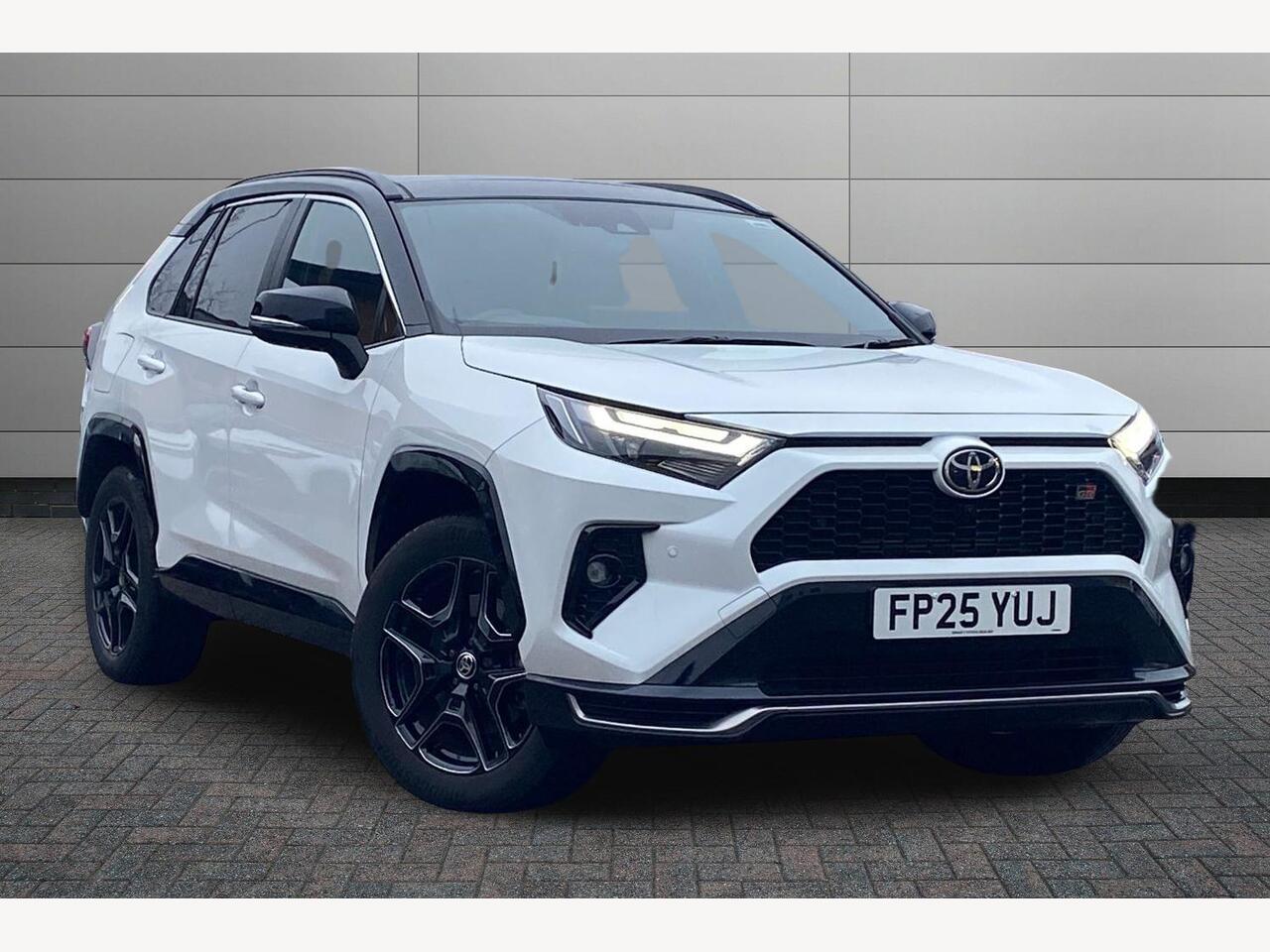 Main listing image - Toyota RAV4